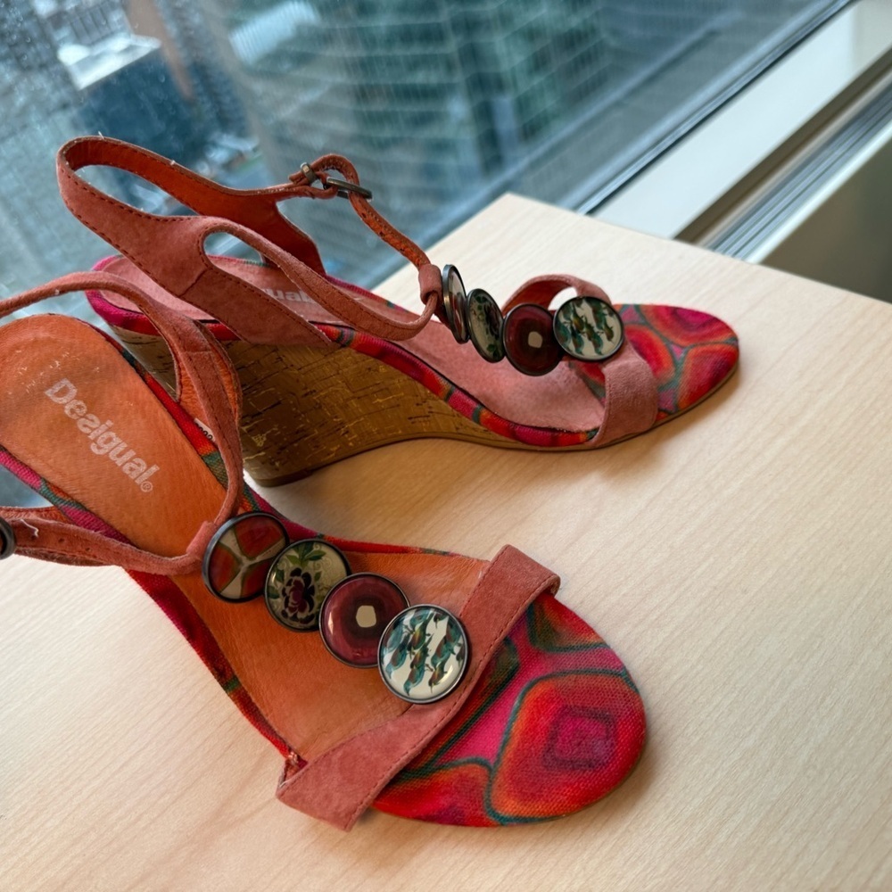 Desigual size 7 (37 Eur) EUC embellished Red and Orange Sandals Vibrant Style - Picture 8 of 16
